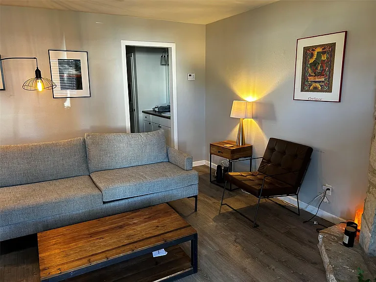 4307 S 1st St #108 — Photo 37