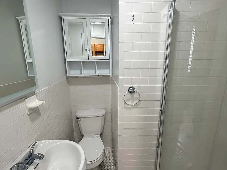 1175 Chapel St #100 — Photo 10