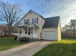 1324 Hamlin Dr, Ashtabula, OH
