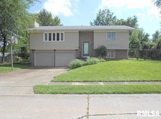 2501 E 34th Street Ct, Davenport, IA 52807
