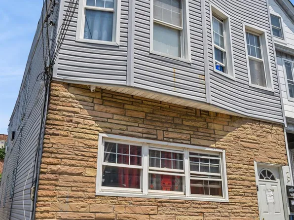 79 W 18th St, Bayonne, NJ 07002