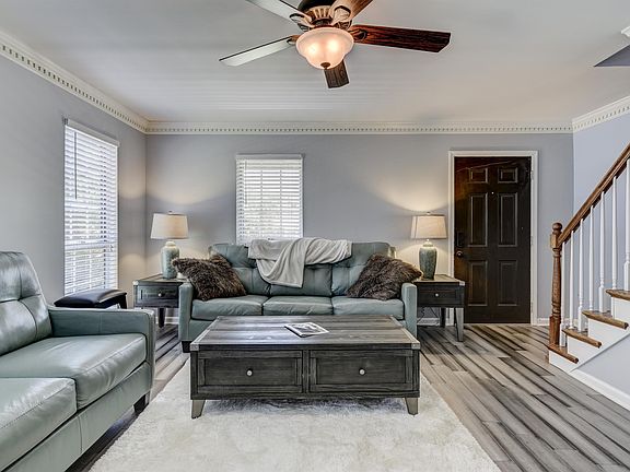 5th image of 632 Brentmeadow Cir