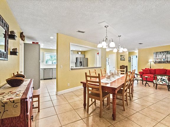27-Oakwood-Rd-Jacksonville-Beach-FL-3225