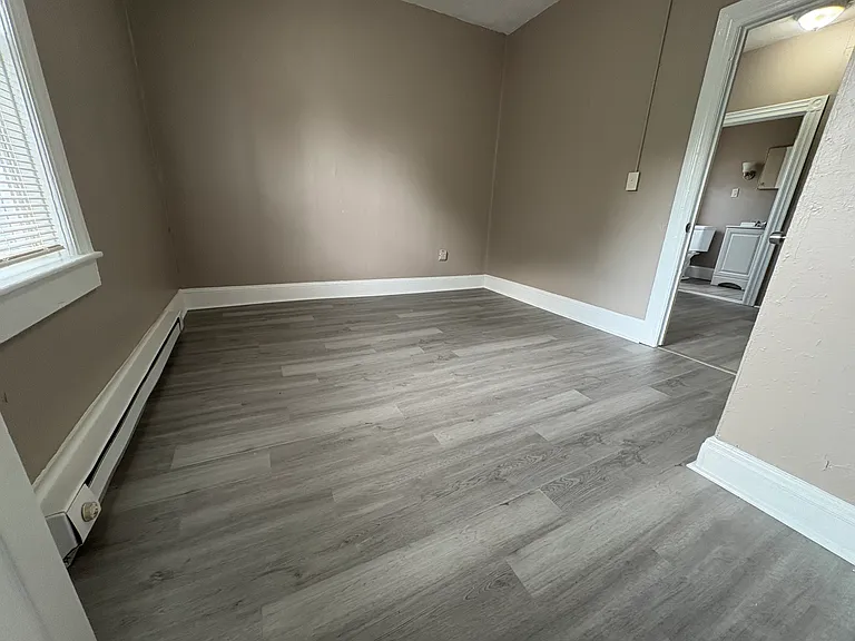9 Putnam St #1F — Photo 6