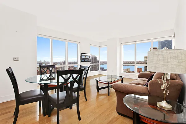 Rented by Corcoran | media 28