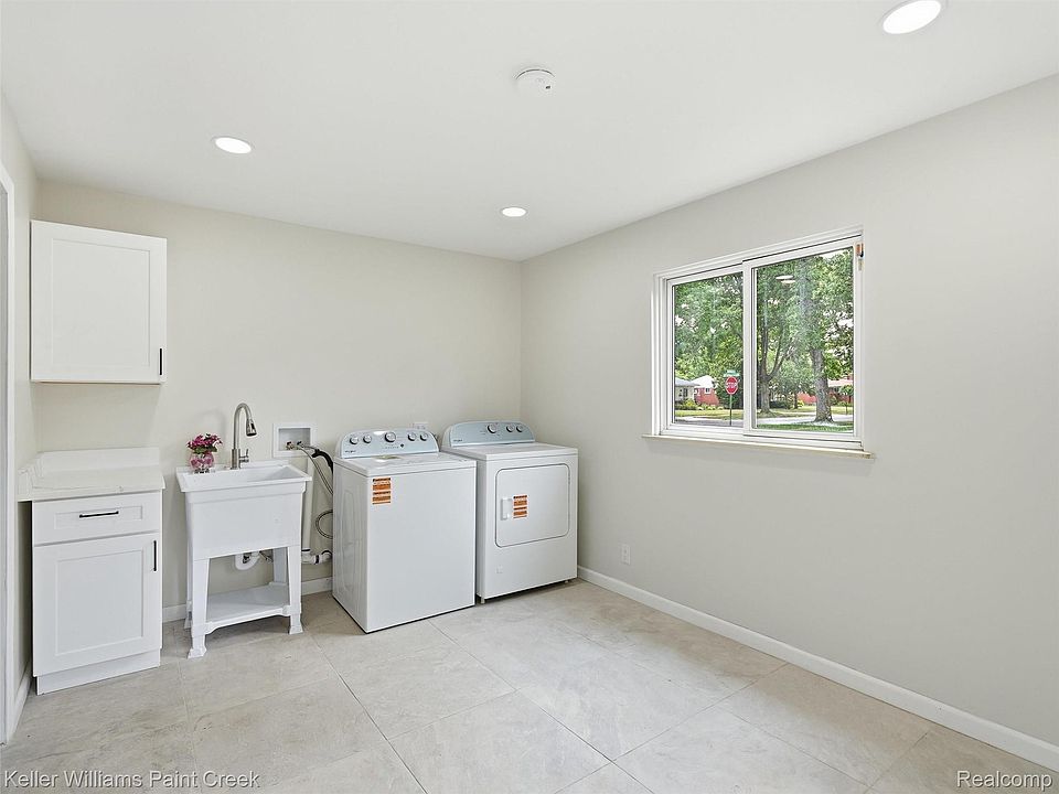 711 Jamaica Dr, photo 9
