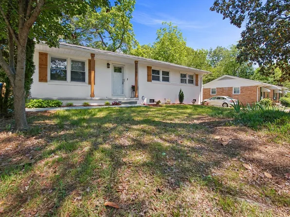 829 Greenwich St, Raleigh, NC 27610