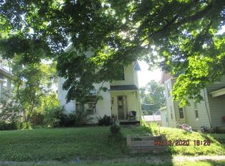 1713 S Main St, Burlington, IA 52601