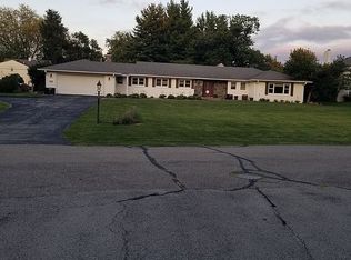 44 Knoll Rd, Anderson, IN 46011