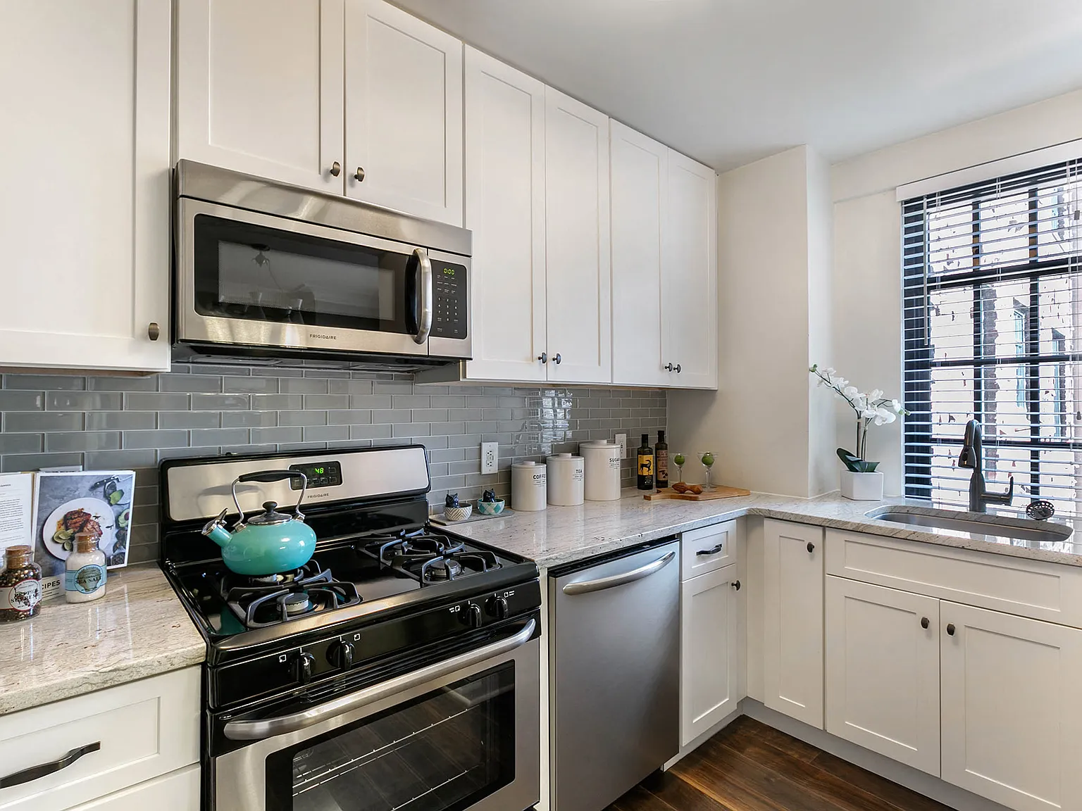 Alden Park Luxury Apartments — Photo 4