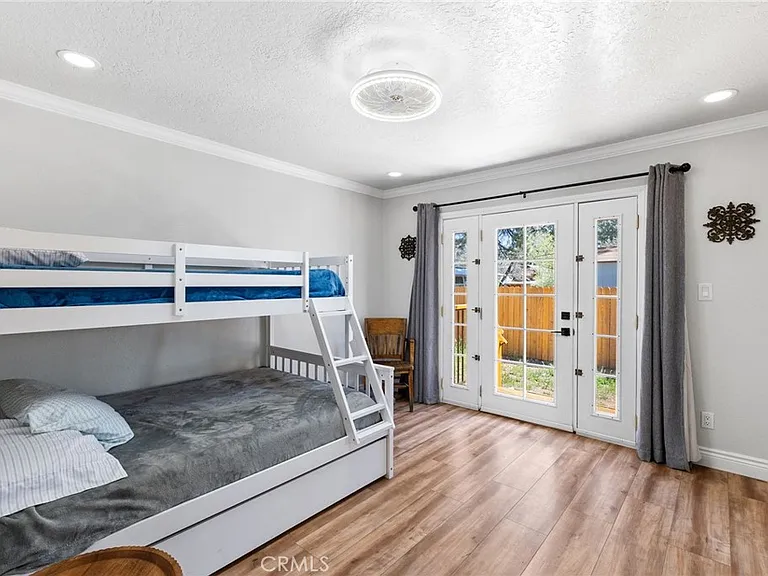 531 Santa Barbara Ave — Photo 13