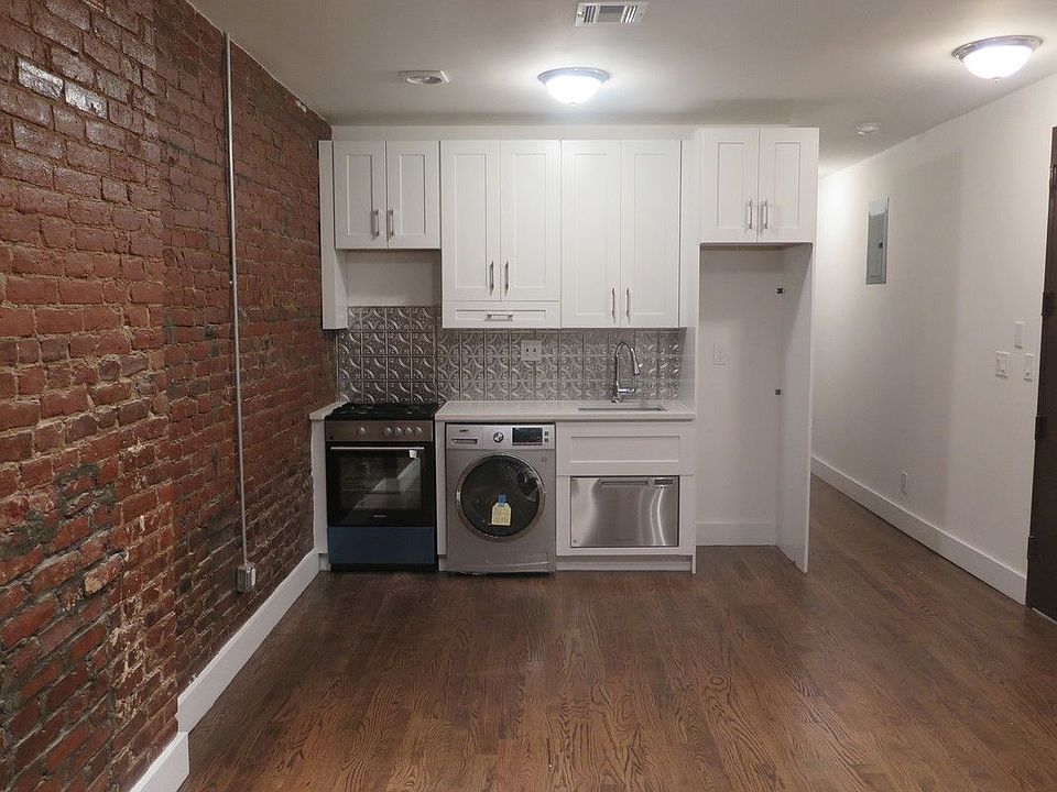 1st image of 131 Hancock St APT 2A