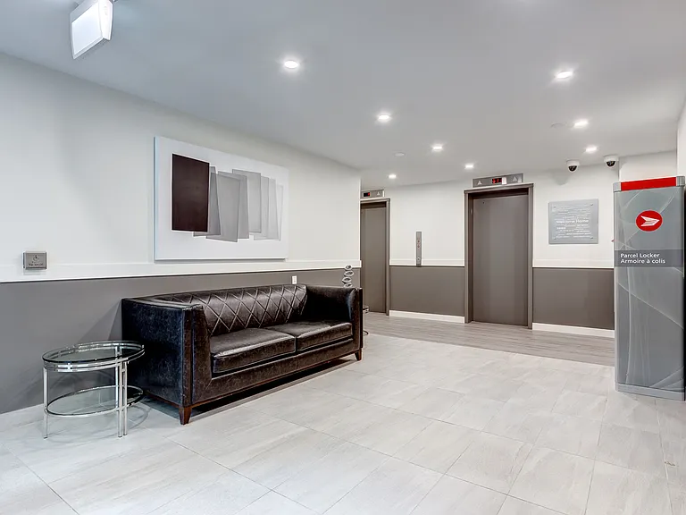 3524 31st St NW — Photo 9