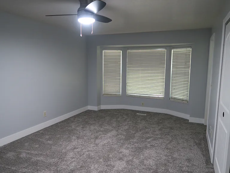 9494 S Pinedale Cir — Photo 6
