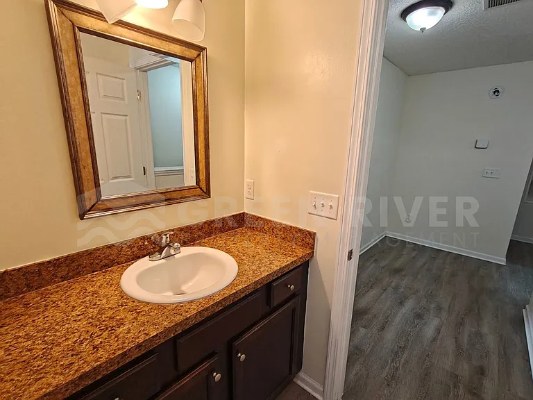 3107 Zeyno Dr — Photo 35