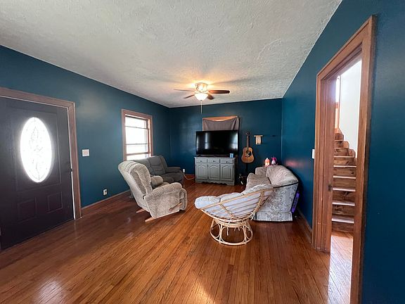 3rd image of 307 N Locust St