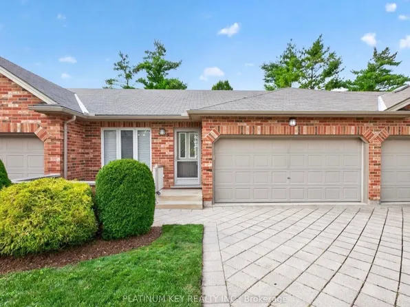 43 Capulet Walk #9, London, ON N6H 5V5