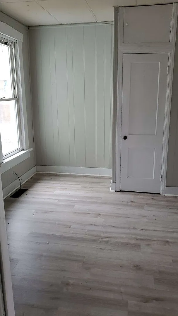 Quaint 2 bed 1 bath close to everything; University of Dayton, Sinclair, Miami Valley Hospital — Photo 2