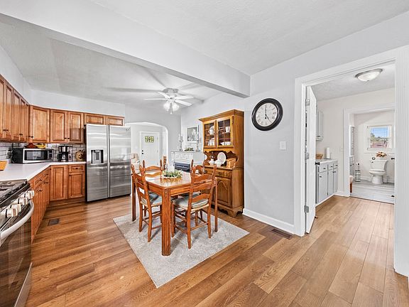 4th image of 2204 Harrod St