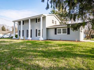 6808 Forest View Dr, Fort Wayne, IN 46815