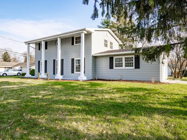 6808 Forest View Dr, Fort Wayne, IN 46815