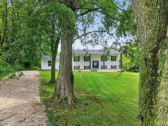 2nd image of 4833 Columbus Rd