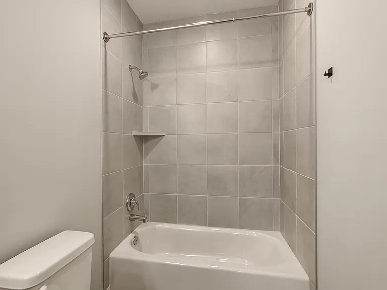 22231 W 121st St — Photo 36