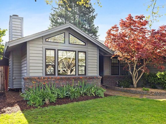 3rd image of 1574 Centennial Circle