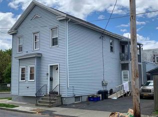 26 South St, Waterford, NY 12188