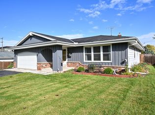 W160N9026 Madison Ave, Menomonee Falls, WI 53051