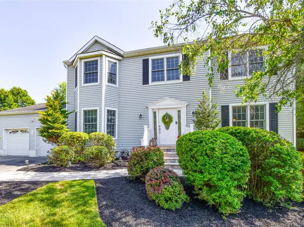 37 Clinton Drive, Washingtonville, NY 10992