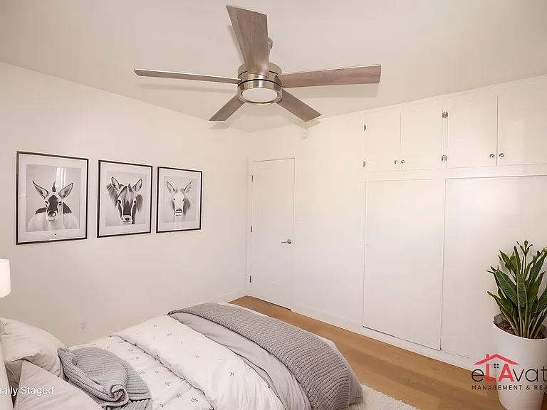 14115 Gilmore St #2 — Photo 11
