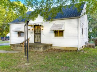 1322 Dahl Rd, Louisville, KY 40213