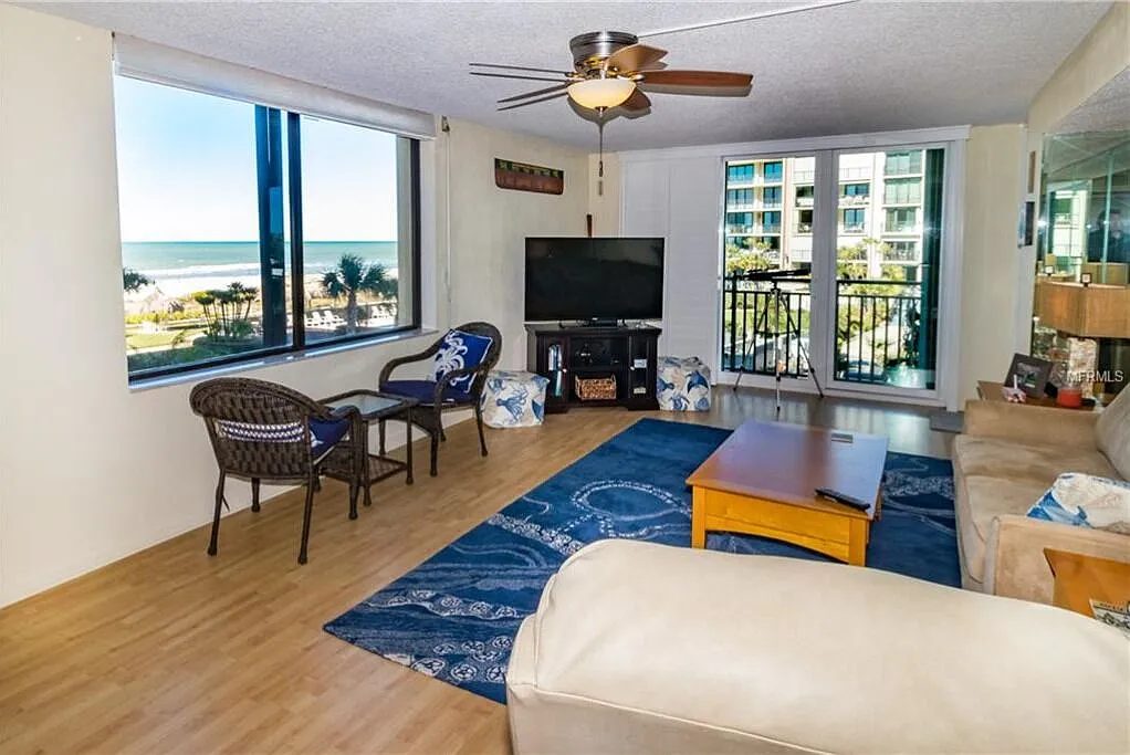 2 bed, 1380 sqft, $5,400 — Photo 1