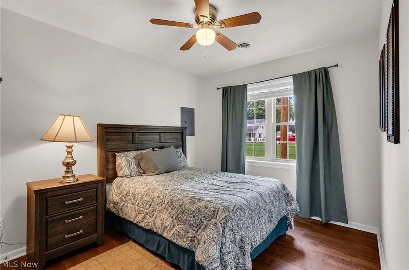 2 bed, 900 sqft, $1,500 — Photo 4