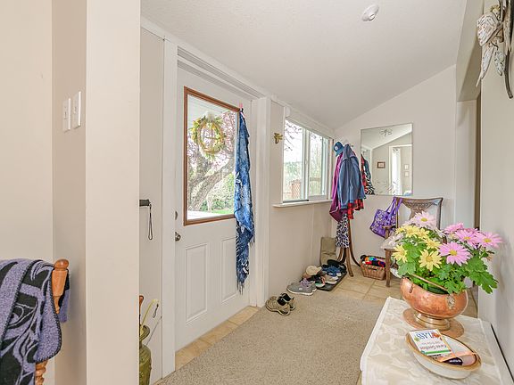 3rd image of 189 Brickyard Rd