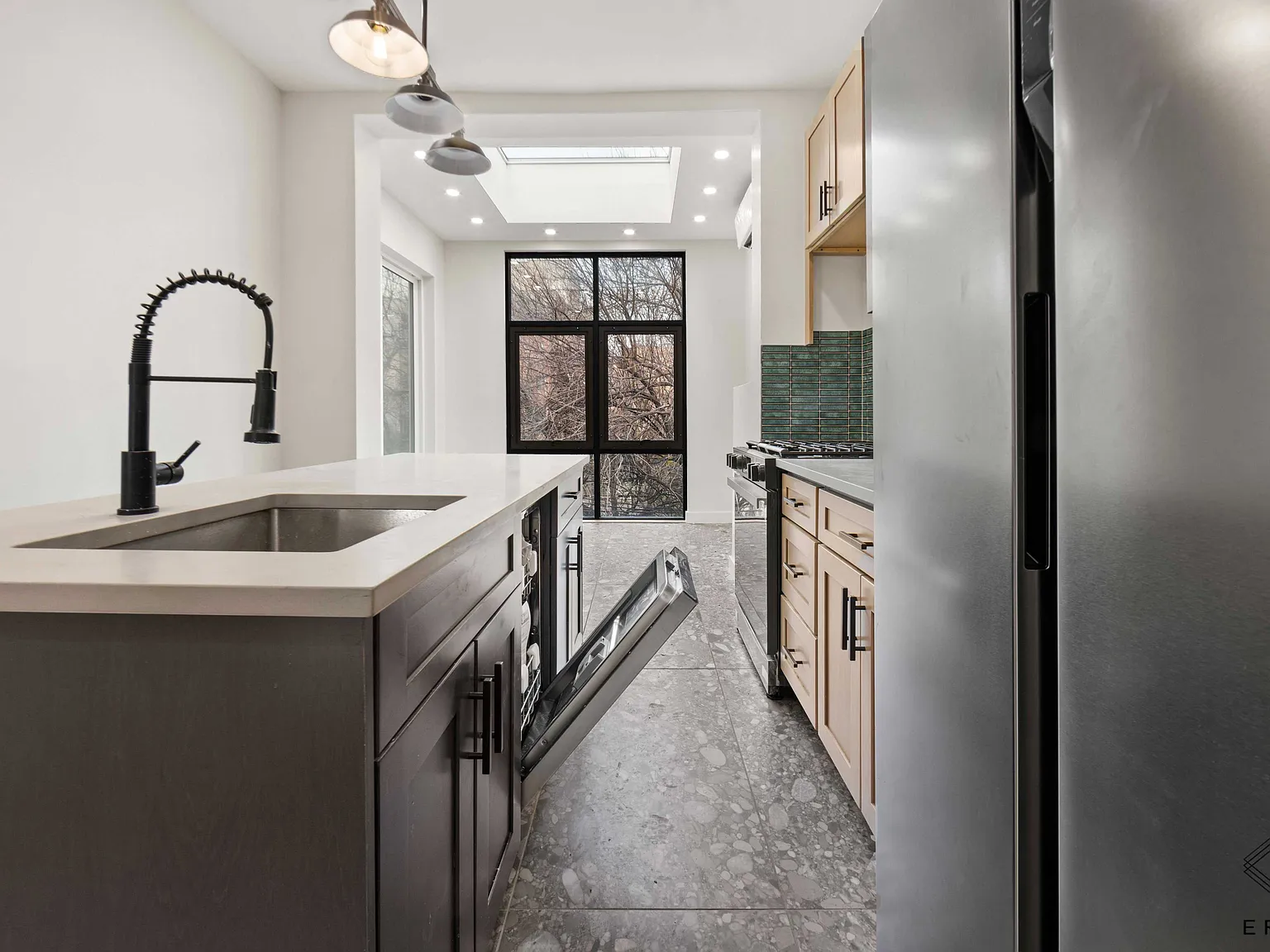 108 Marcy Avenue — Photo 3