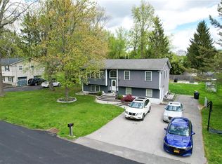 225 Summit Dr, New Windsor, NY 12553