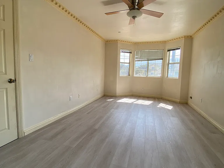 2721 Montezuma Ave — Photo 7