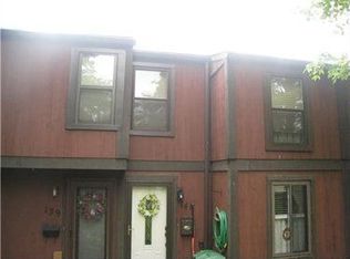 141 Old Meadow Rd, Canonsburg, PA 15317