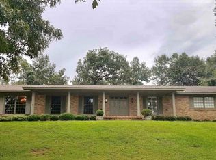 597 Overlook Dr, Monroeville, AL 36460