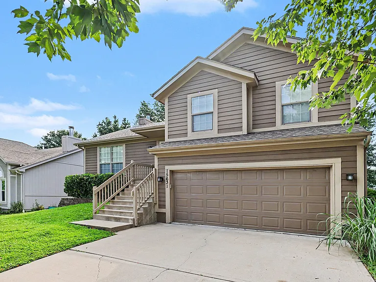 15631 Riley St — Photo 5