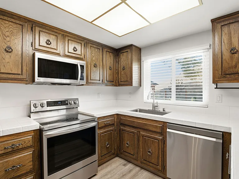 157 Regency Dr — Photo 13