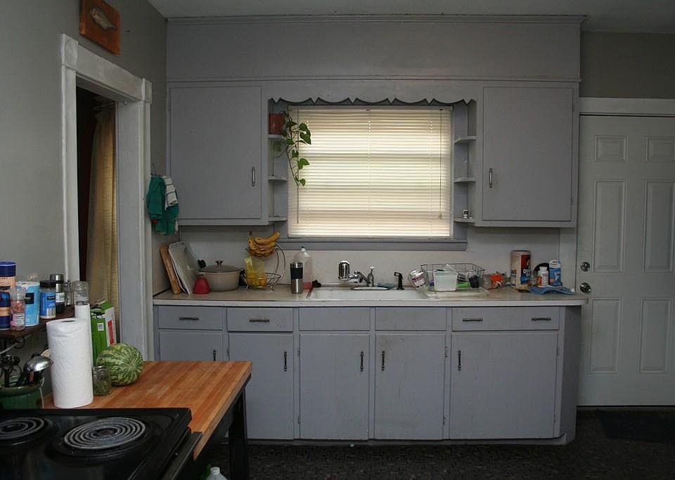 824 Sumner Ave Springfield MA Zillow