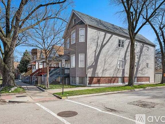 3rd image of 5361 S Peoria St APT 1