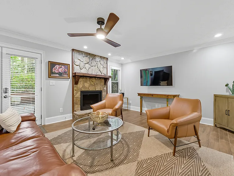 4541 Coopers Creek Pl SE — Photo 8