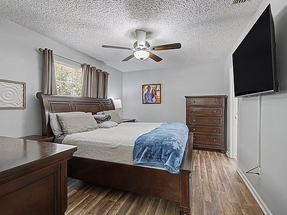 5th image of 219 1st Rd