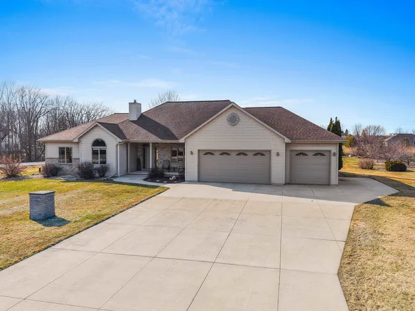 2594 Misty River Ln, De Pere, WI 54115