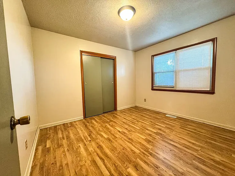 8566 Vann Rd — Photo 12