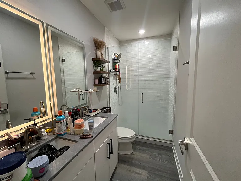 3132 S Lituanica Ave — Photo 13